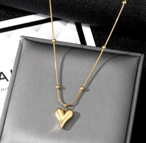 Anti Tarnish Heart Shape Pendent with Ball Chain