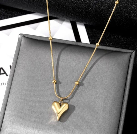 Anti Tarnish Heart Shape Pendent with Ball Chain