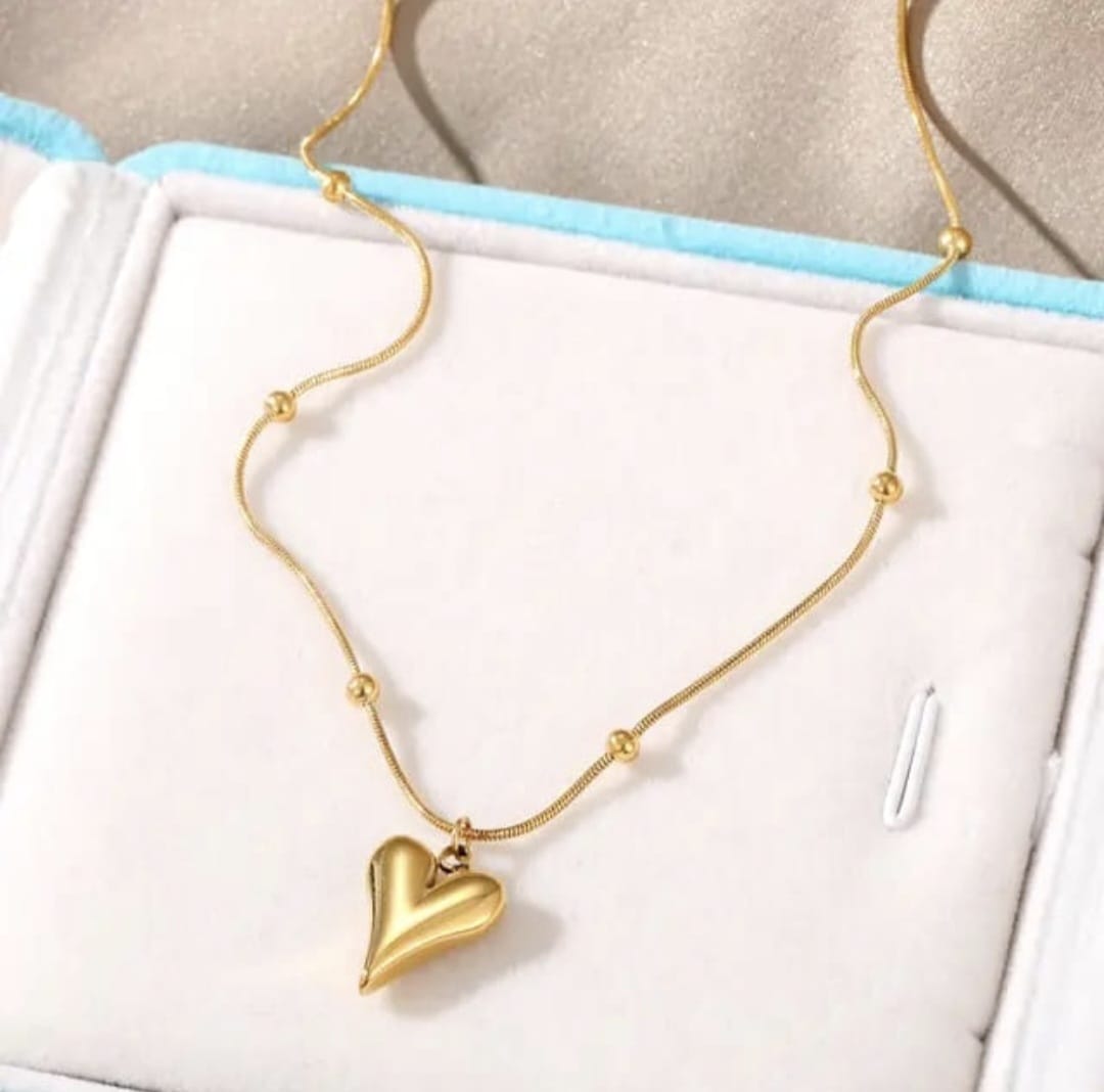 Anti Tarnish Heart Shape Pendent with Ball Chain